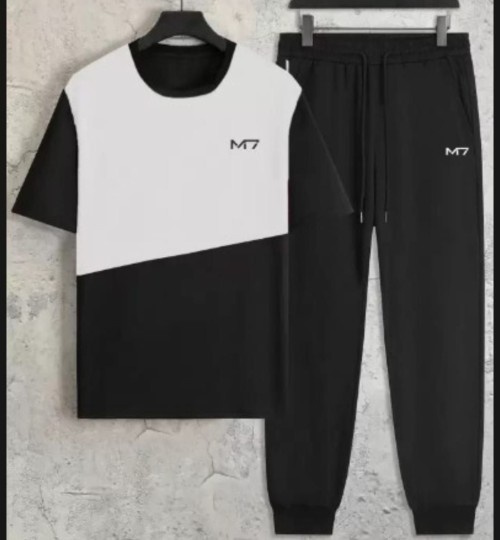 Men tracksuit 47